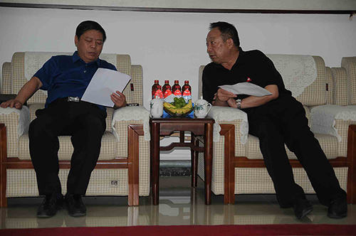 沁陽(yáng)市委副書(shū)記劉明勝一行蒞臨我調研 沁陽(yáng)市委副書(shū)記劉明勝一行蒞臨我調研